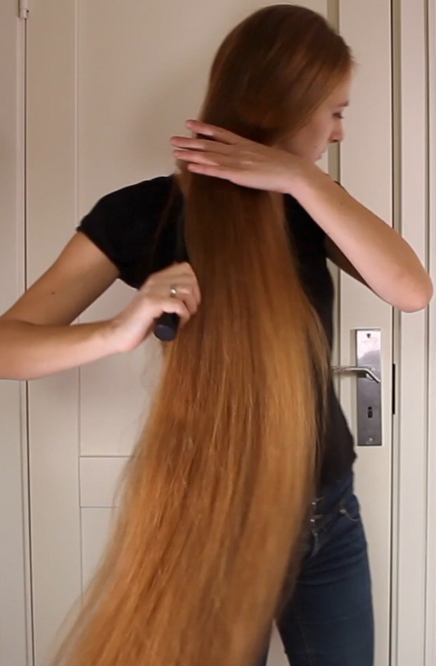VIDEO - Rakel&#x27;s creative hair show (part 2)