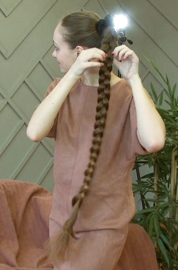 VIDEO - A beautiful, voluminous mane with a wonderful scent