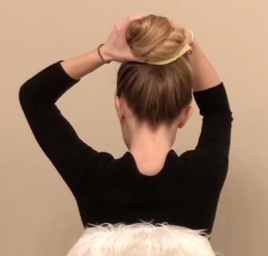 VIDEO - Alena&#x27;s long, healthy curls