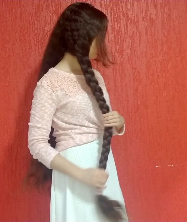 VIDEO - Thick, curly hair