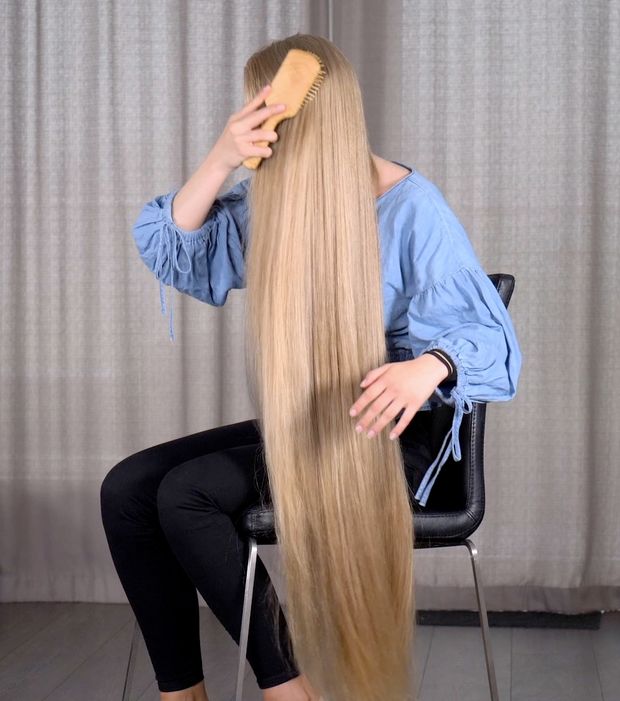 VIDEO - The perfect hair brushing