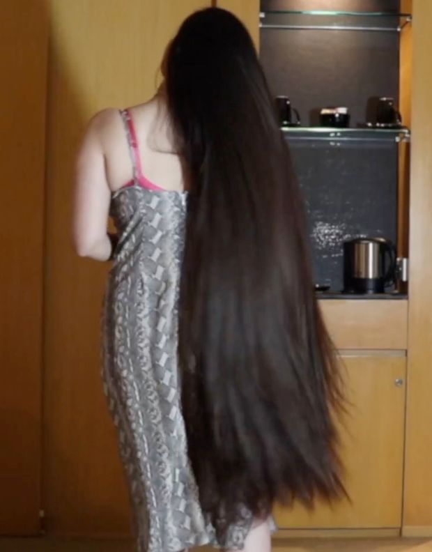 VIDEO - Neha