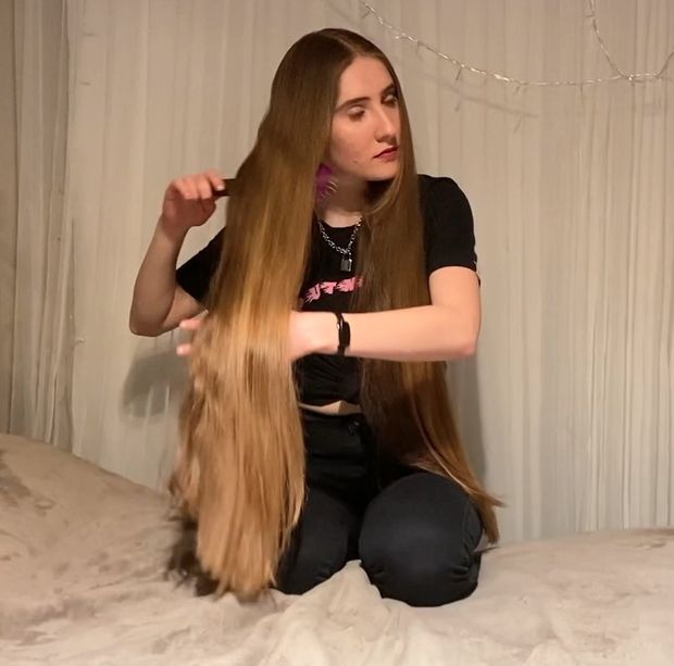 VIDEO - Blonde thickness