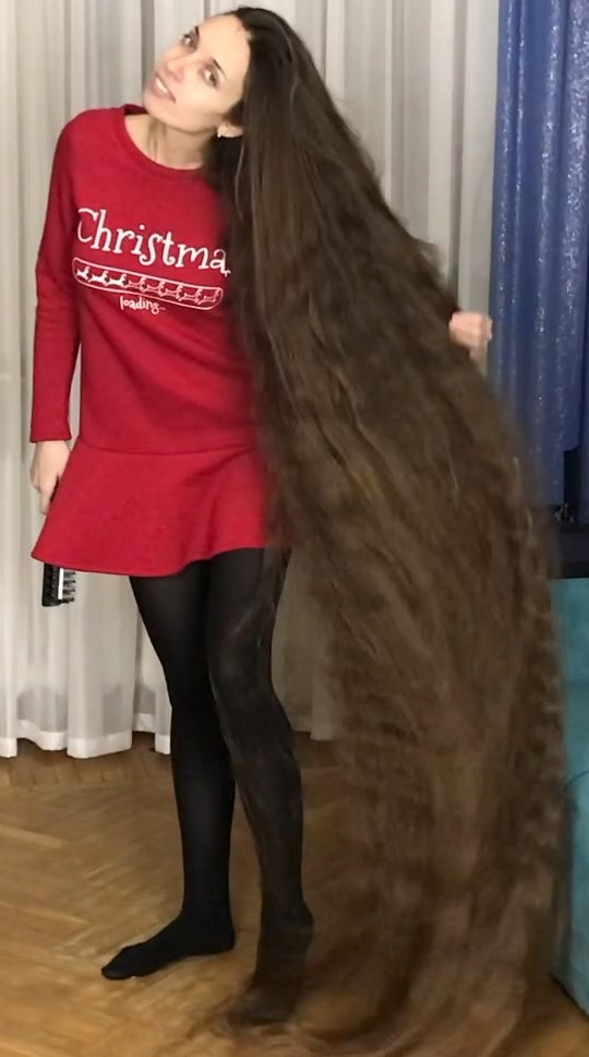 VIDEO - Alena&#x27;s hair oiling