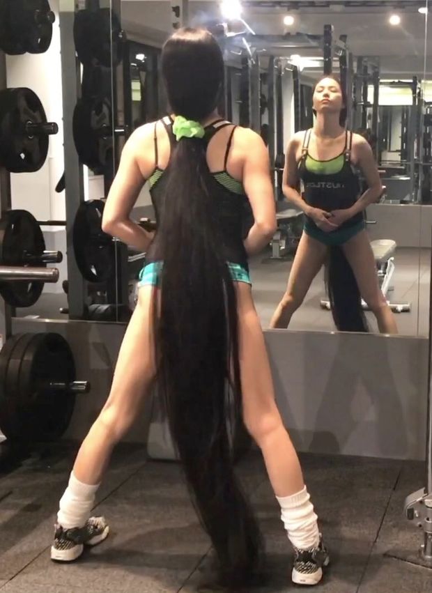VIDEO - The longest hair at the gym