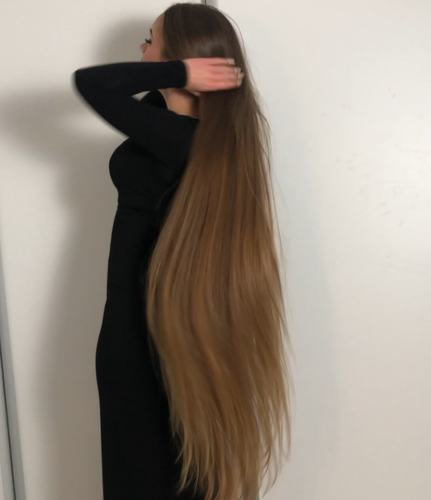 VIDEO - Super elegant ponytail display