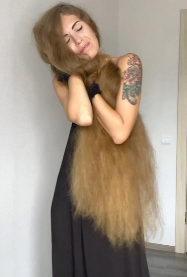 VIDEO - The softest hair in town