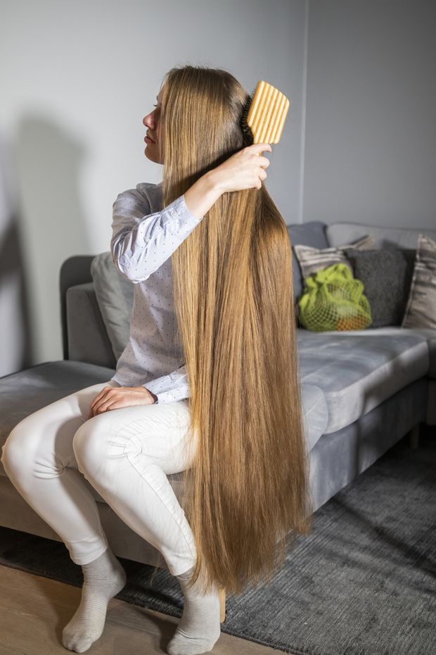 PHOTO SET - Brunette office Rapunzel photoshoot