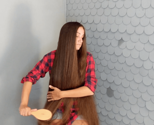 VIDEO - Massive hair deluxe