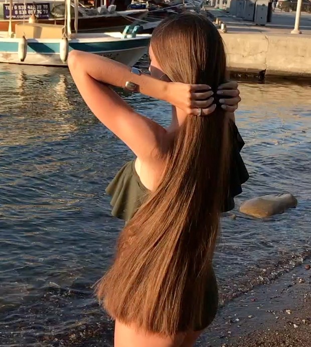 VIDEO - Boats, water and hair