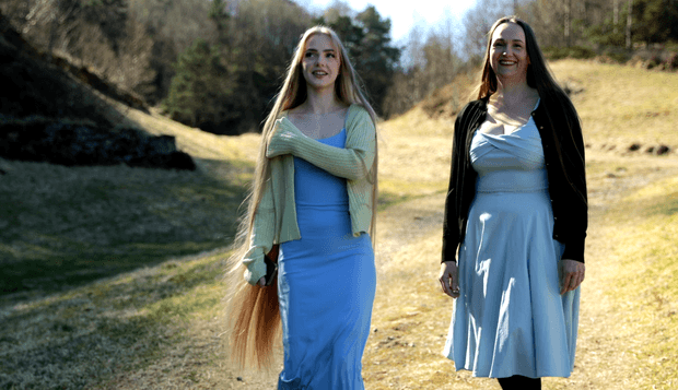 VIDEO - Rapunzel and her friend&#x27;s forest walk