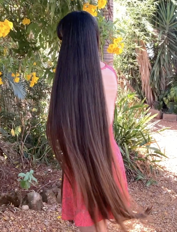 VIDEO - Stefany, the summer Rapunzel