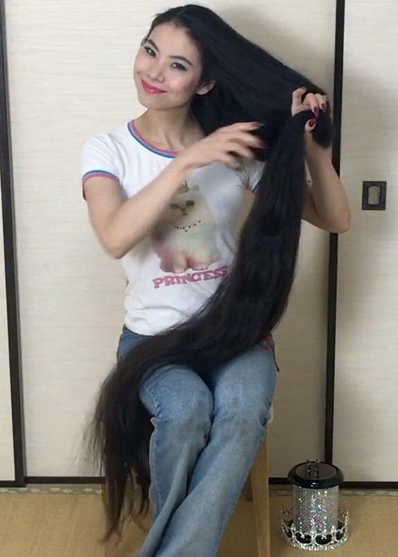 VIDEO - Rin&#x27;s massive black mane