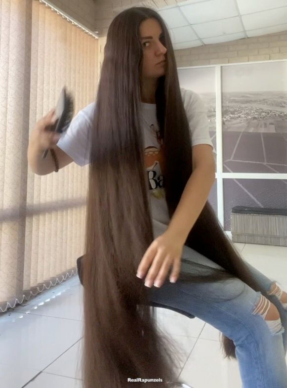 PHONE VIDEO - Insanely thick hair