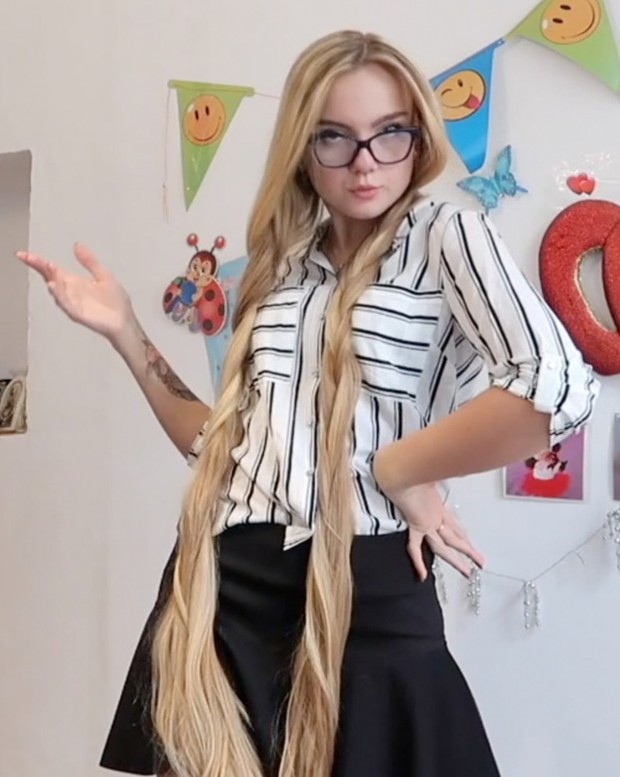 VIDEO - High energy, long hair