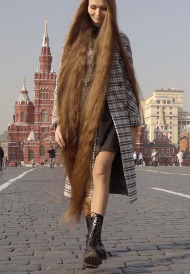 VIDEO - Rapunzel in the city