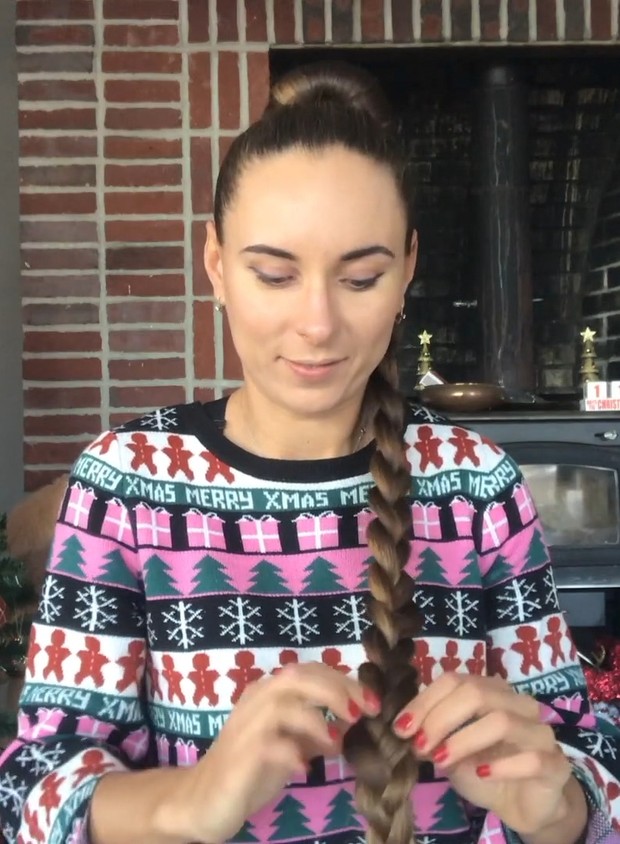 VIDEO - Christmas in April