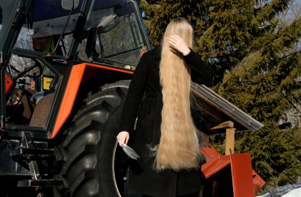 VIDEO - The Tractor