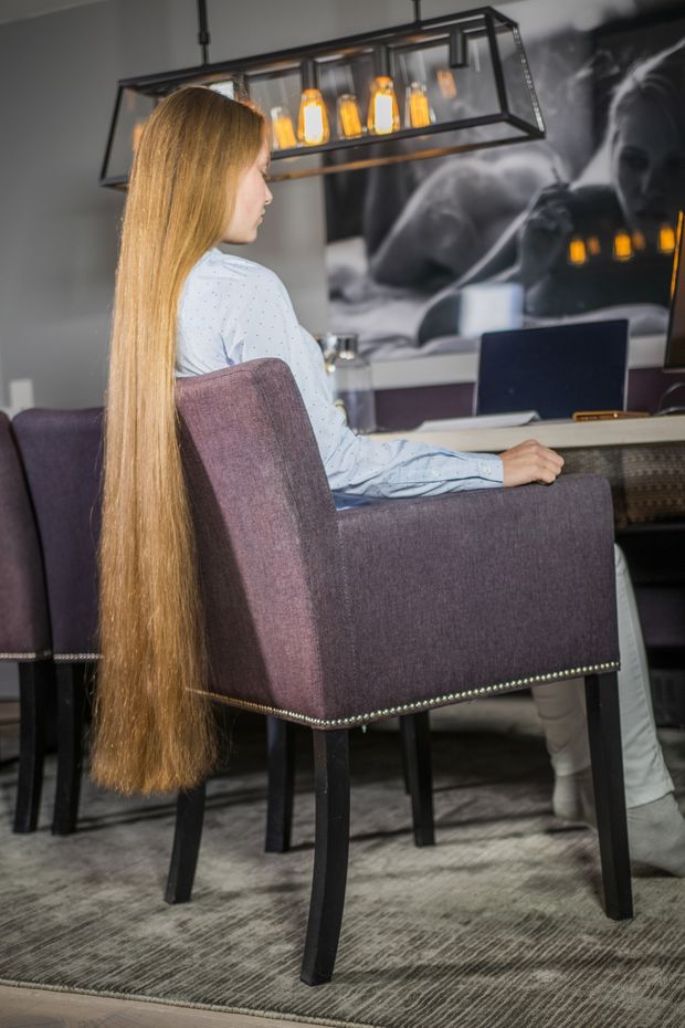 PHOTO SET - Brunette office Rapunzel photoshoot