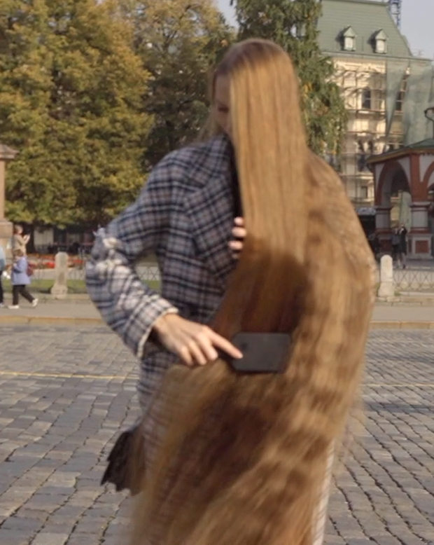 VIDEO - Rapunzel in the city