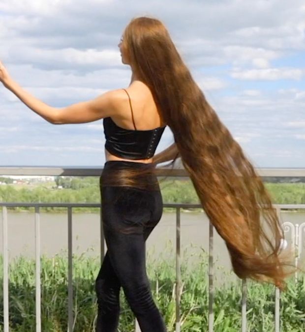 VIDEO - Perfect outdoor hair display