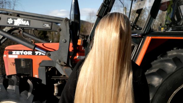 VIDEO - The Tractor