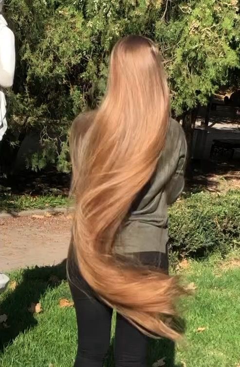 VIDEO - A Rapunzel&#x27;s sunny autumn