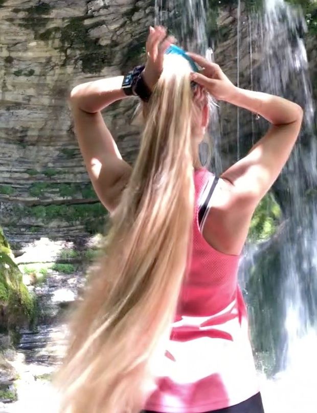 VIDEO - Beautiful summer, beautiful hair