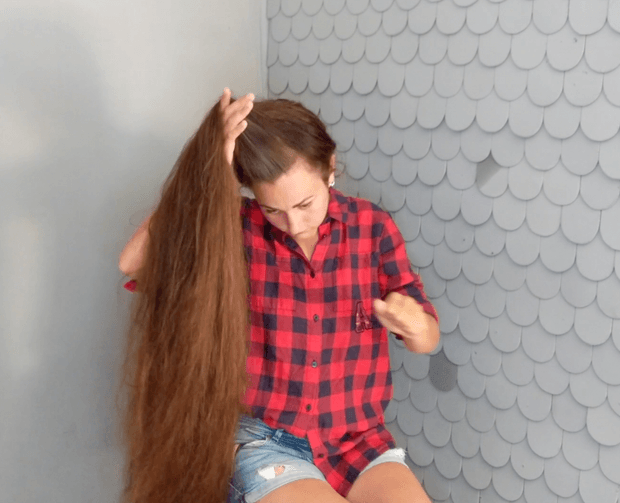 VIDEO - Massive hair deluxe