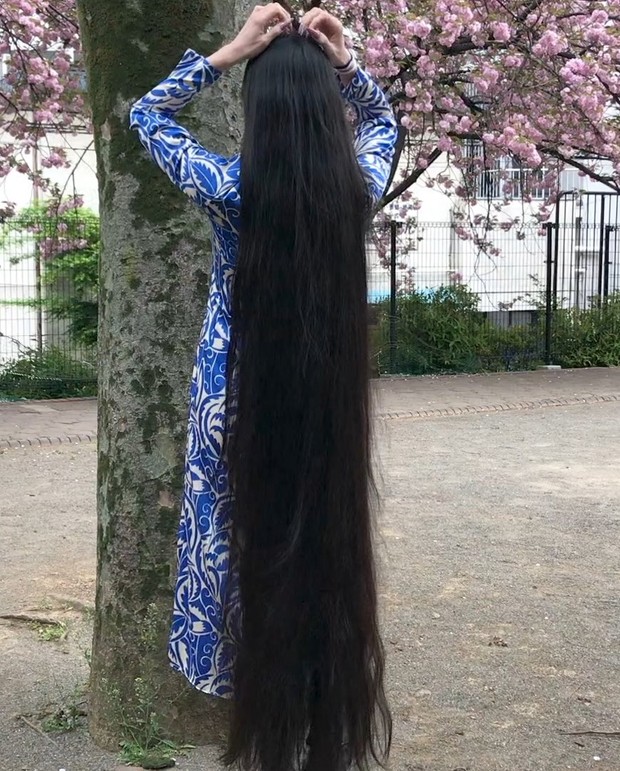 VIDEO - Rin by the tree 2