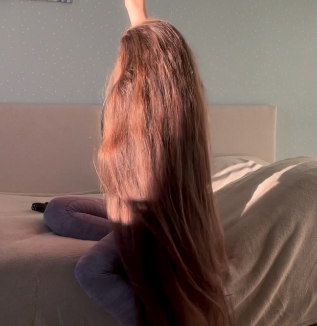 VIDEO - Kristina&#x27;s hair display show