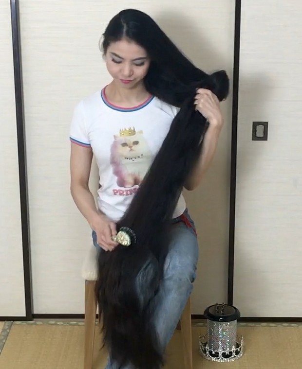 VIDEO - Rin&#x27;s massive black mane
