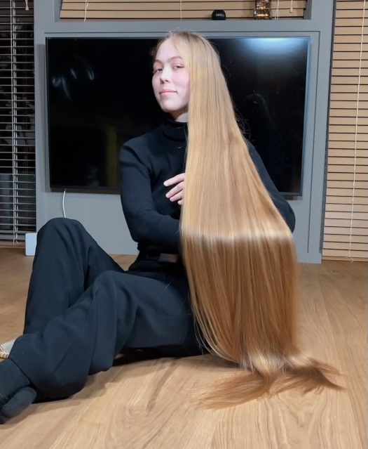 VIDEO - Sara Shoot 2021 Behind The Scenes