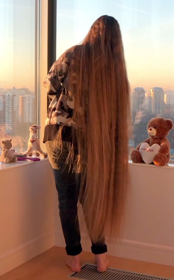 VIDEO - Heavy calf length hair
