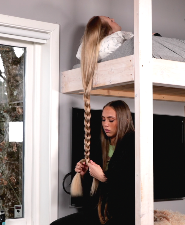 VIDEO - Celina playing with super long blonde hair