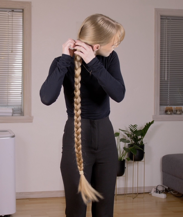 VIDEO - The big braid and ponytail