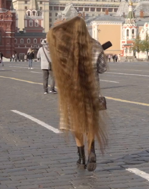 VIDEO - Rapunzel in the city