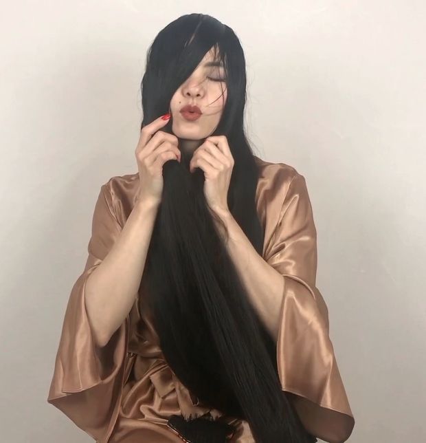 VIDEO - Rin&#x27;s face covering