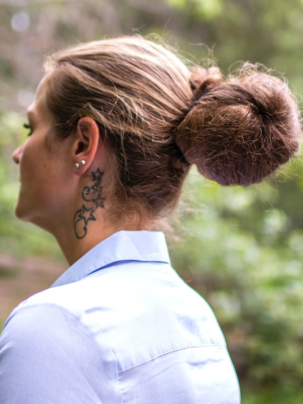 PHOTO SET - Siri&#x27;s big bun in beautiful nature photoshoot