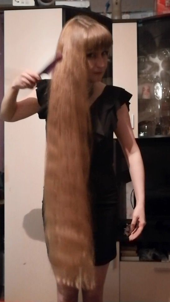 PHONE VIDEO - Yet another Elena