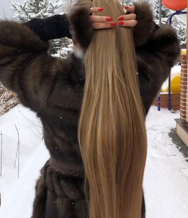VIDEO - Rapunzel in the snow