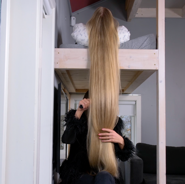 VIDEO - Celina playing with super long blonde hair