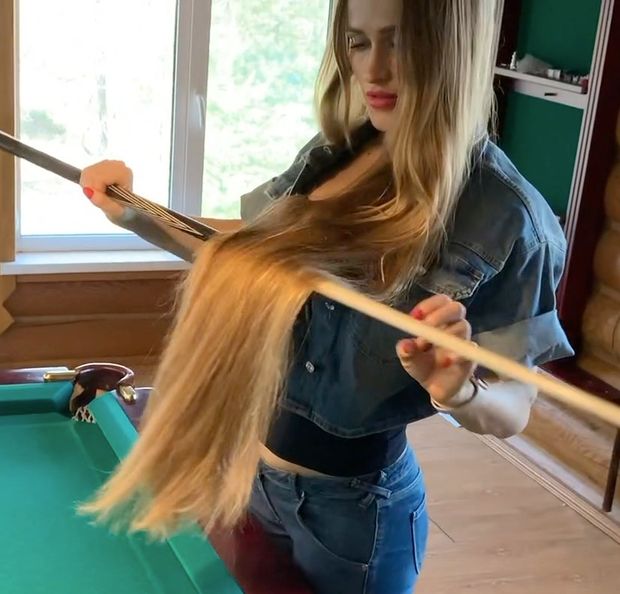 VIDEO - Pool table Rapunzel