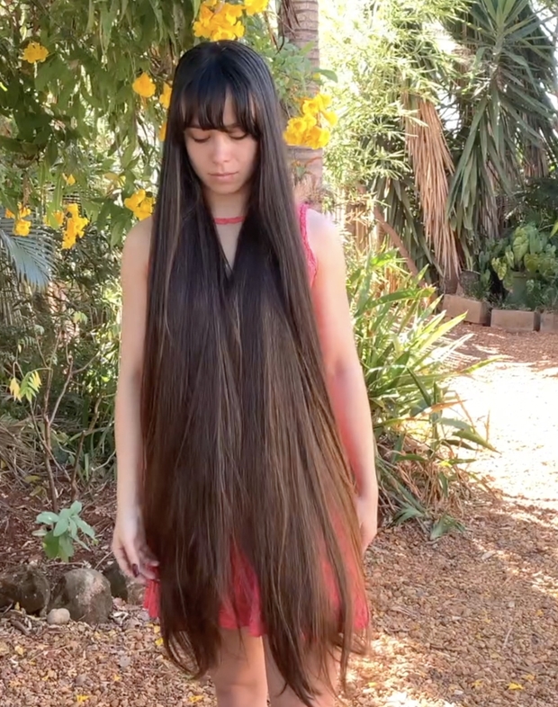 VIDEO - Stefany, the summer Rapunzel