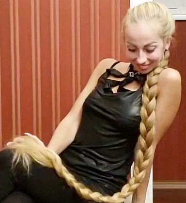 VIDEO - Alena = Perfect, long hair