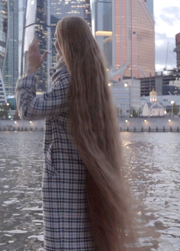 VIDEO - Rapunzel in the city