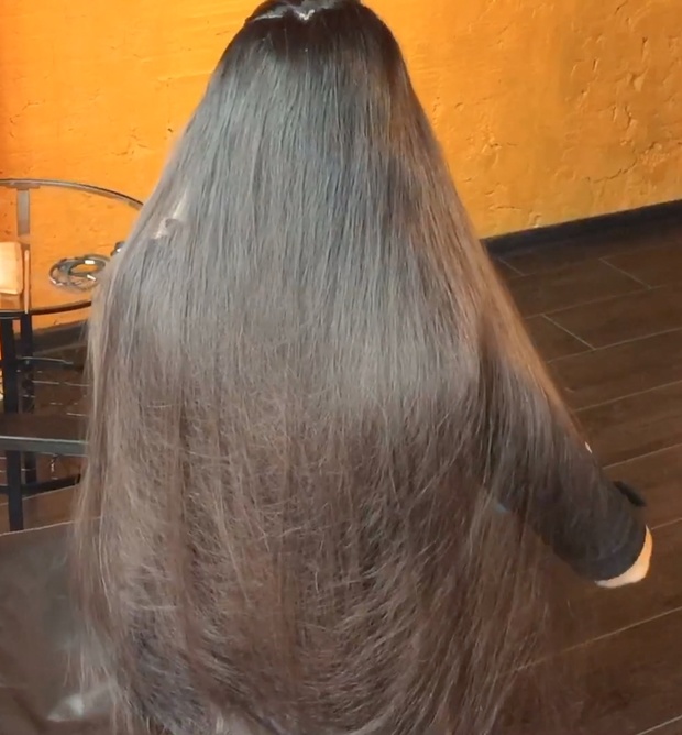 VIDEO - Mila´s double buns