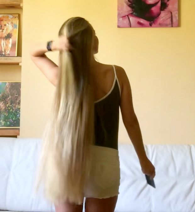 VIDEO - Long, healthy hair is the best!