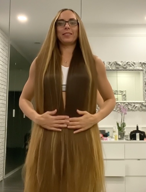 VIDEO - Mirrors and mirrors