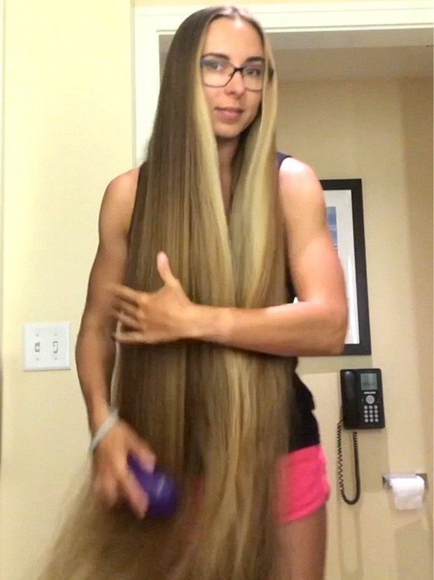 VIDEO - Bathroom play 4